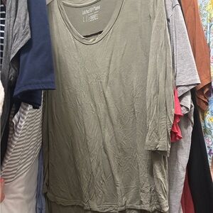 Latched Mama Green 3/4 Sleeve nursing Tee